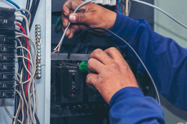 Best Affordable Emergency Electrician  in Valley View, OH
